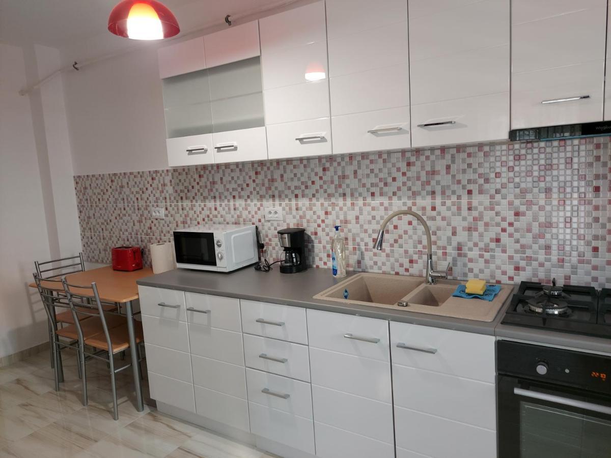 Bya Brown Apartment Valea Lupului  Bagian luar foto
