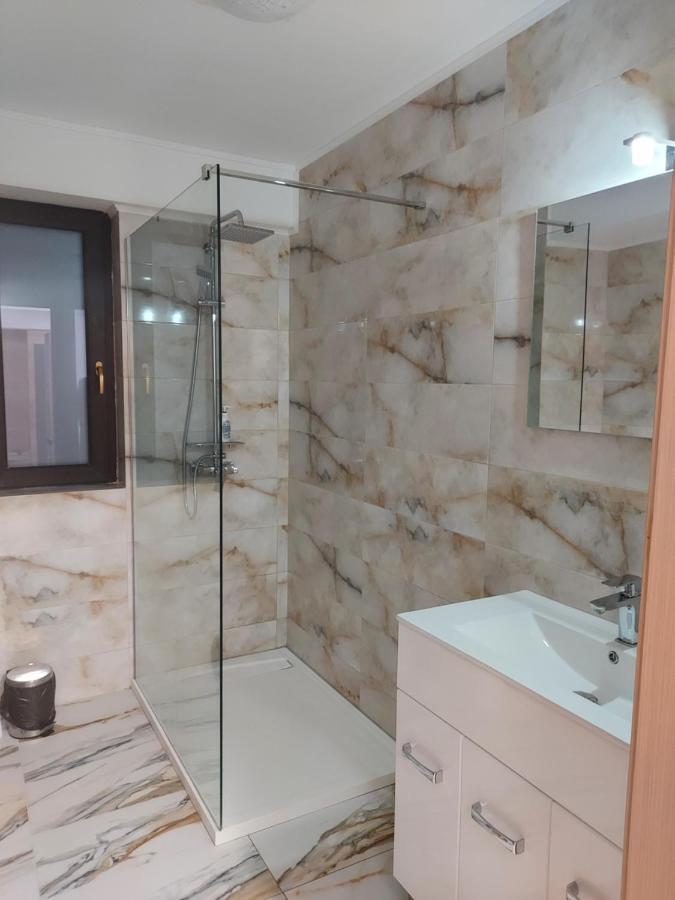 Bya Brown Apartment Valea Lupului  Bagian luar foto