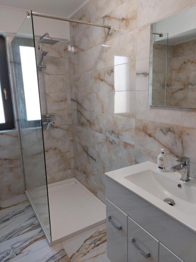 Bya Brown Apartment Valea Lupului  Bagian luar foto