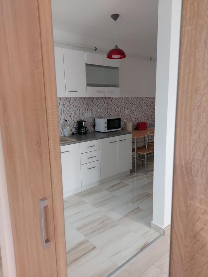 Bya Brown Apartment Valea Lupului  Bagian luar foto